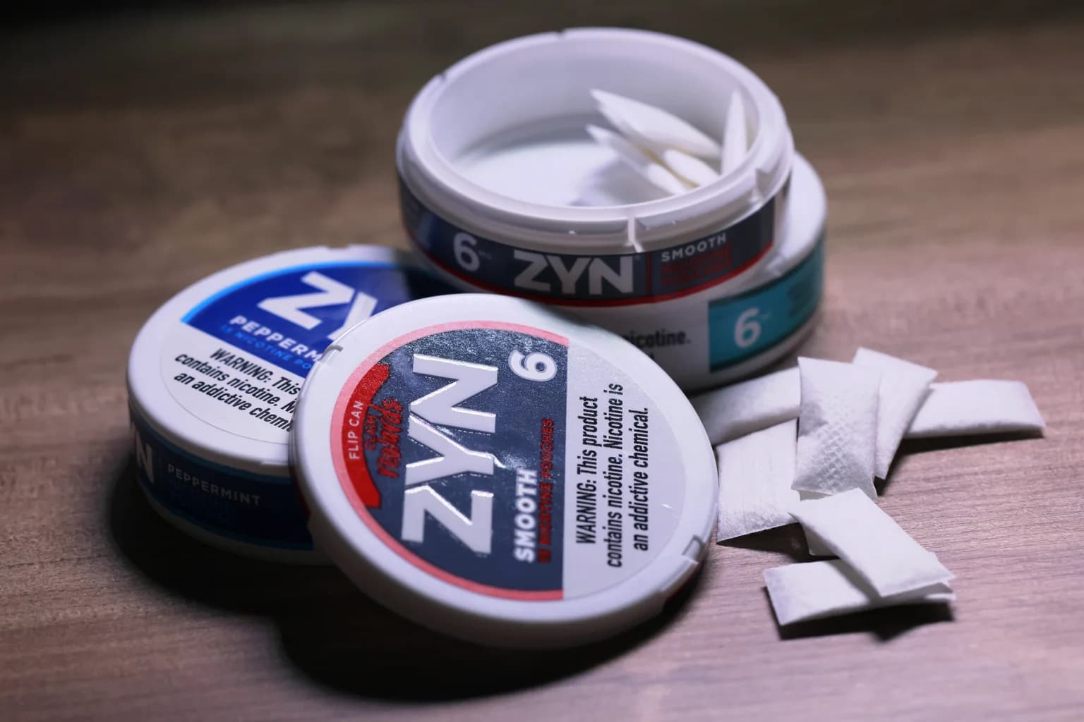 Cans of What do nicotine pouch strengths mean? from the Nicotine Pouches Canada range